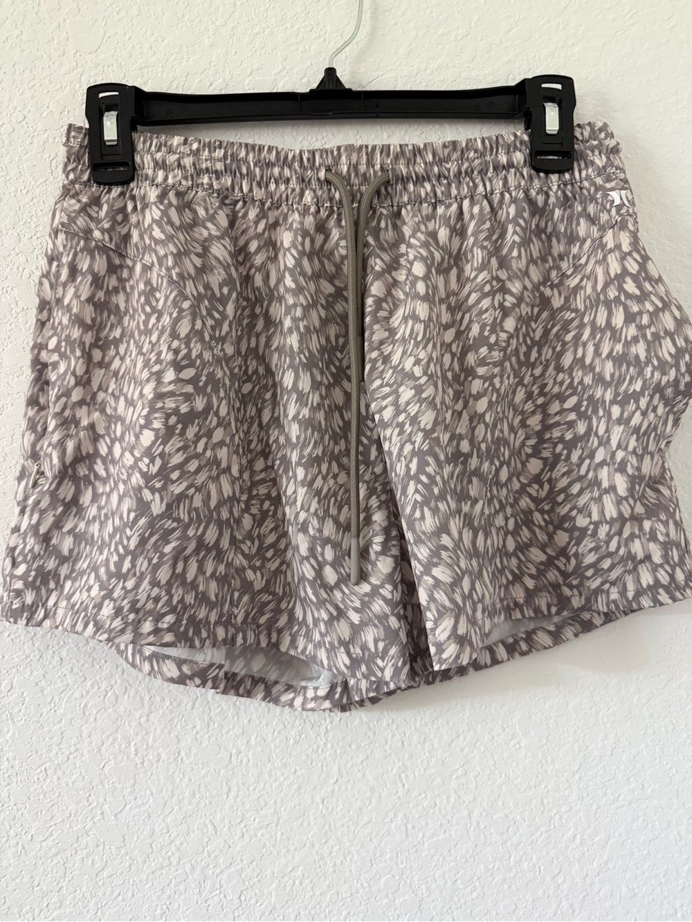 Hurley Taupe & Cream Printed Athletic Shorts